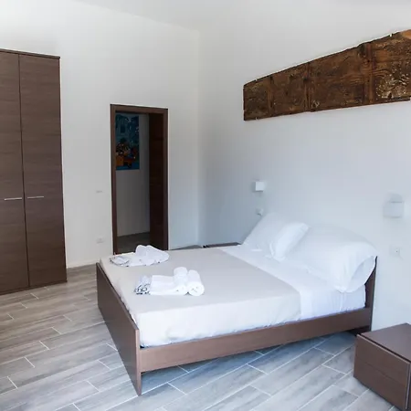 Porta Di Castro Aparthotel *